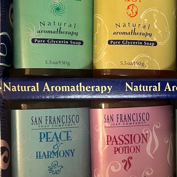 San Francisco Soap Co Natural Aromatherapy Pure Glycerin 8 Bars Soap Gift Set - Picture 2 of 6